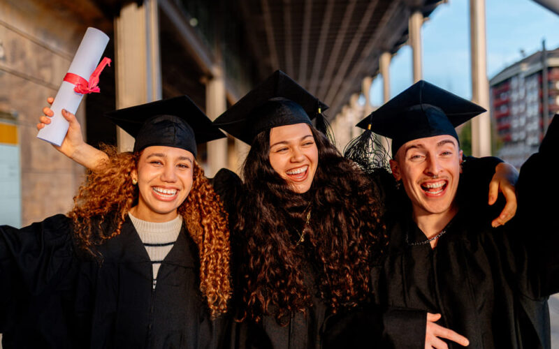 Carrera de Ingeniería Industrial en Ciudad de Panamá: liderazgo y productividad en la Universidad Latina